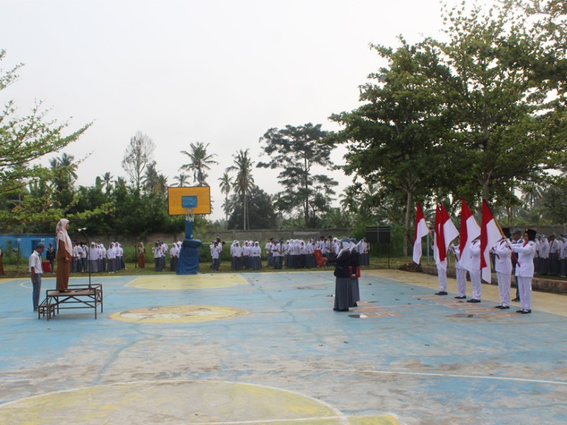 Peringati Hari Sumpah Pemuda yang ke-95, SMA Negeri 1 Guguak Laksanakan Upacara Peringatan Hari Sumpah Pemuda