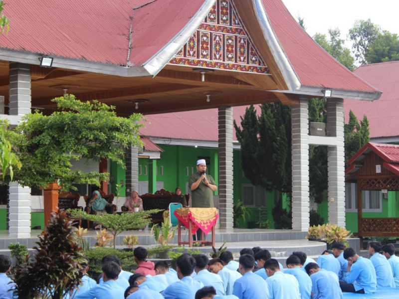 Maknai Idul Fitri, SMA Negeri 1 Guguak Laksanakan Halal Bihalal
