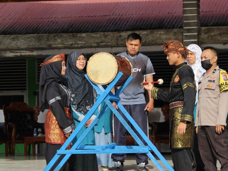 Lestarikan Budaya Minangkabau, SMAN 1 Kec. Guguak Resmikan Ekstrakurikuler Silek Tradisi