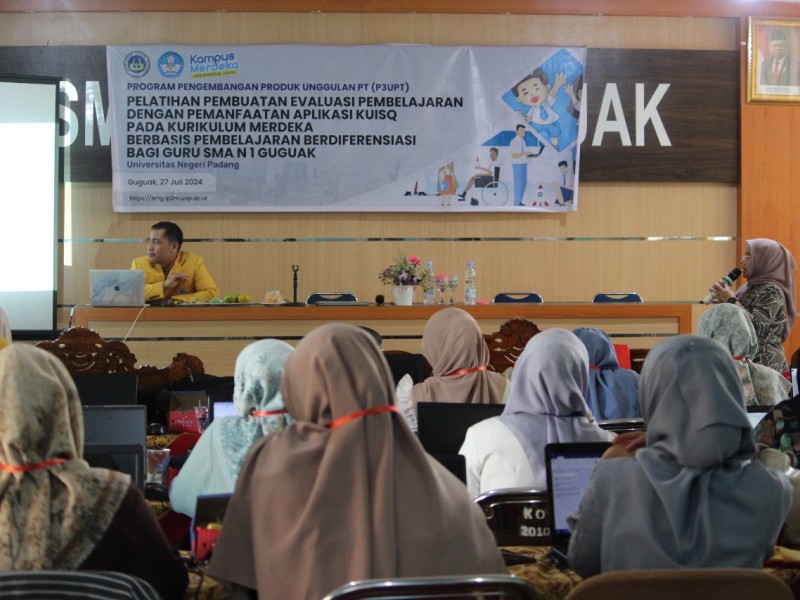 SMAN 1 Kecamatan Guguak Bersama P3UPT Universitas Negeri Padang Laksanakan Pelatihan Pembuatan Evaluasi Pembelajaran dengan Pemanfaatan Aplikasi KuisQ
