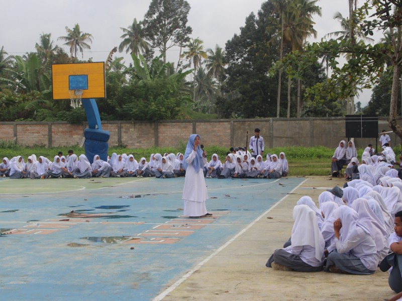 Puskesmas Dangung-Dangung Bersama SMAN 1 Kecamatan Guguak Peringati Hari Gizi Nasional yang Ke-63