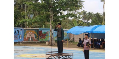 Upacara Peringatan Hari Pahlawan