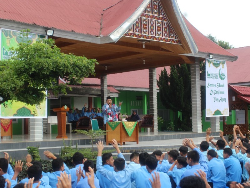 Semarakkan Isra Miraj Nabi Muhammad SAW, OSIS SMANSAGU Gelar Pengajian