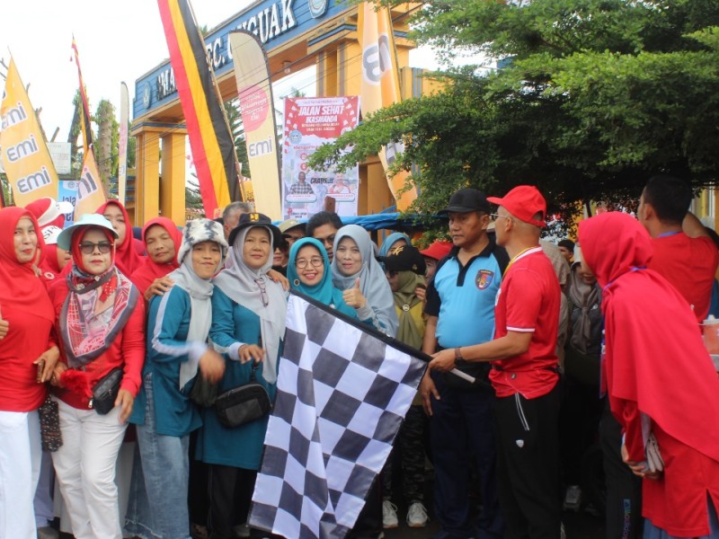 Meriahkan HUT RI Ke-79, IKASMANDA Bersama SMAN 1 Kecamatan Guguak Laksanakan Acara Jalan Sehat